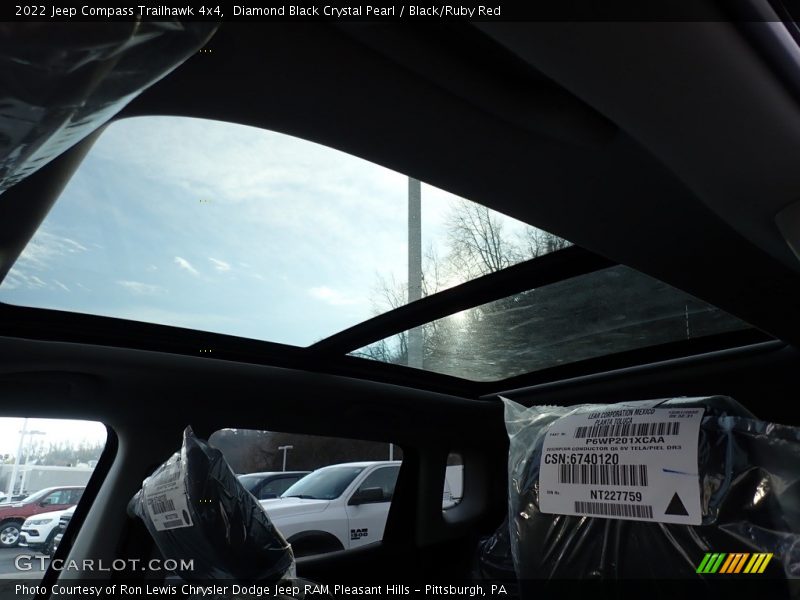 Diamond Black Crystal Pearl / Black/Ruby Red 2022 Jeep Compass Trailhawk 4x4