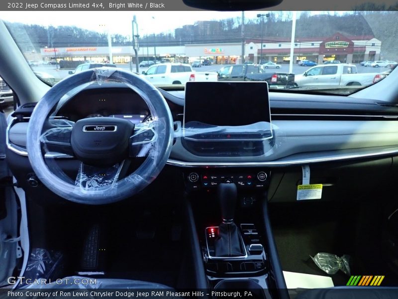 Bright White / Black 2022 Jeep Compass Limited 4x4