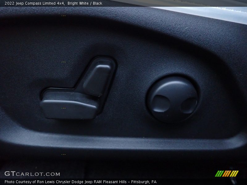 Bright White / Black 2022 Jeep Compass Limited 4x4