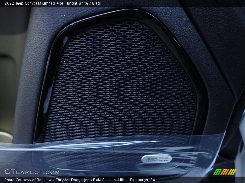 Bright White / Black 2022 Jeep Compass Limited 4x4