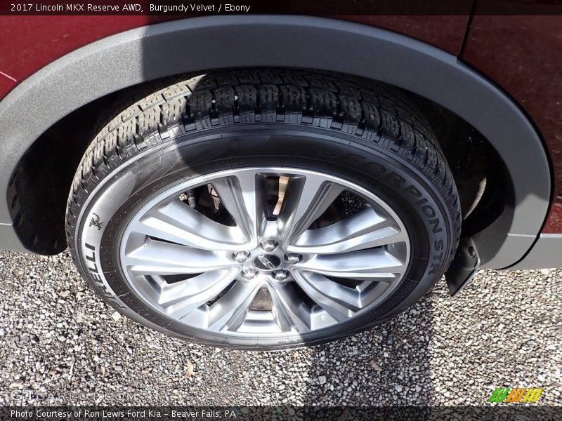  2017 MKX Reserve AWD Wheel