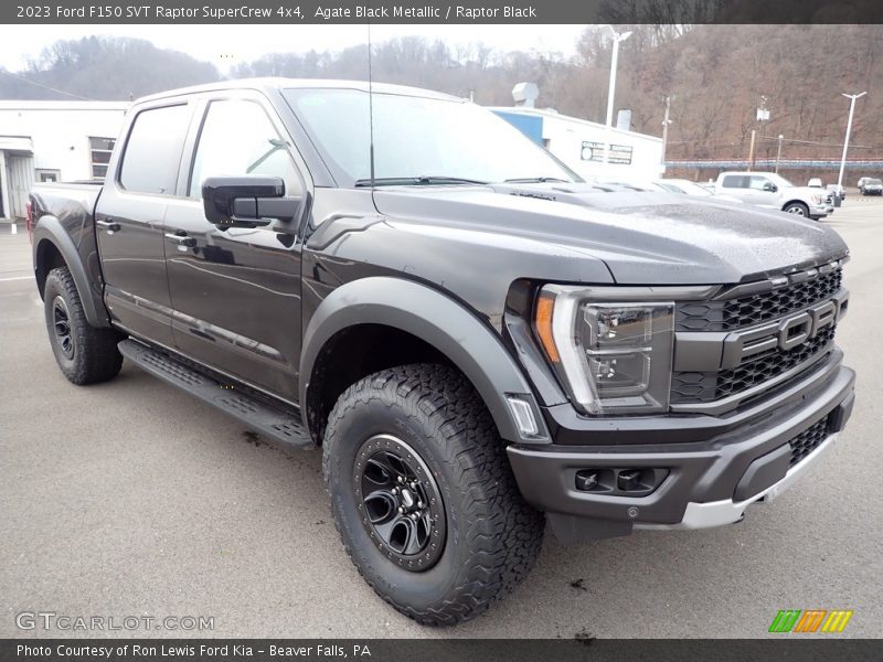 Front 3/4 View of 2023 F150 SVT Raptor SuperCrew 4x4
