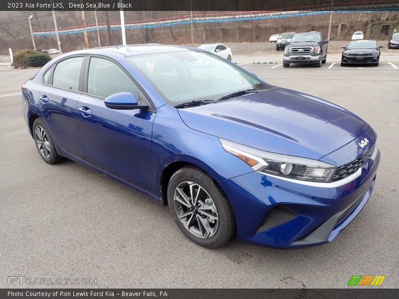 Deep Sea Blue / Black 2023 Kia Forte LXS
