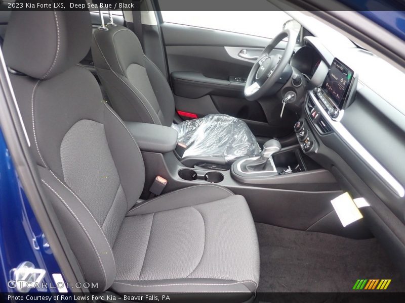 Deep Sea Blue / Black 2023 Kia Forte LXS
