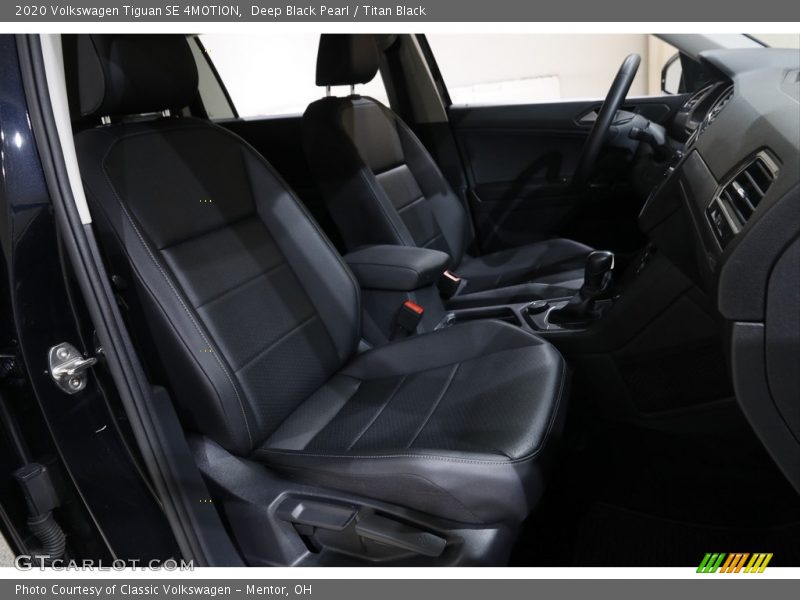 Deep Black Pearl / Titan Black 2020 Volkswagen Tiguan SE 4MOTION