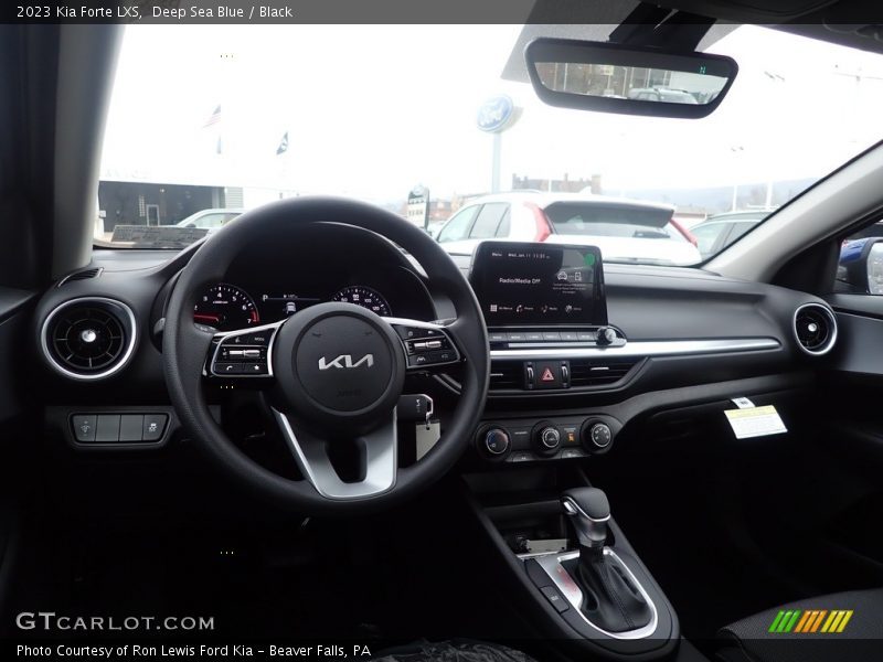 Deep Sea Blue / Black 2023 Kia Forte LXS