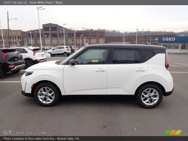 Snow White Pearl / Black 2023 Kia Soul LX