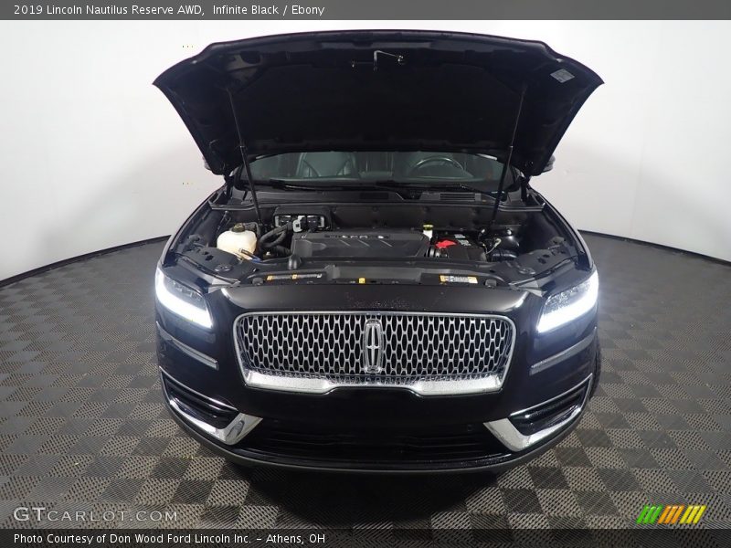 Infinite Black / Ebony 2019 Lincoln Nautilus Reserve AWD