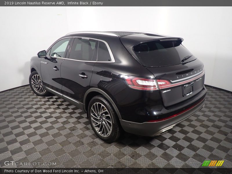 Infinite Black / Ebony 2019 Lincoln Nautilus Reserve AWD