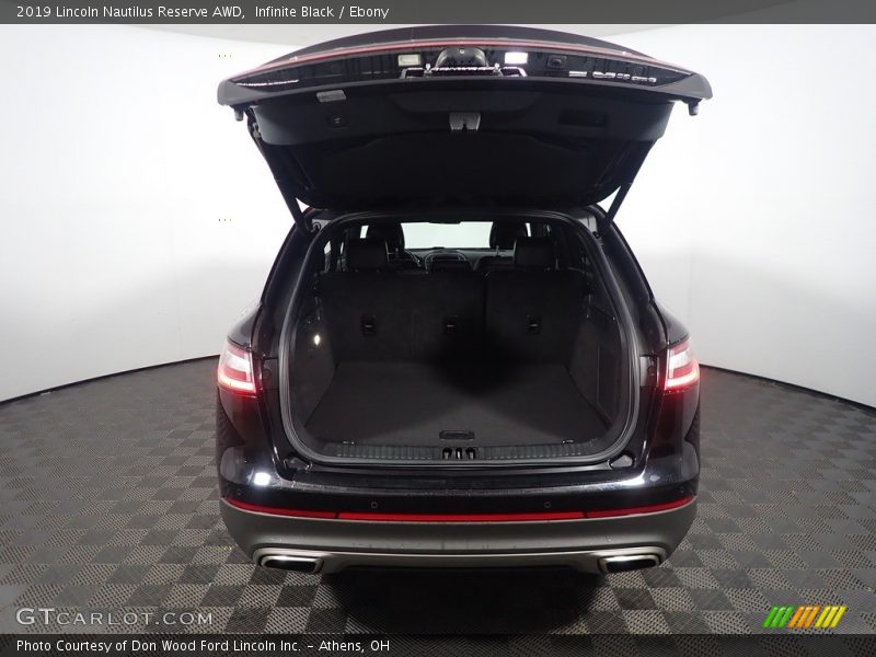 Infinite Black / Ebony 2019 Lincoln Nautilus Reserve AWD