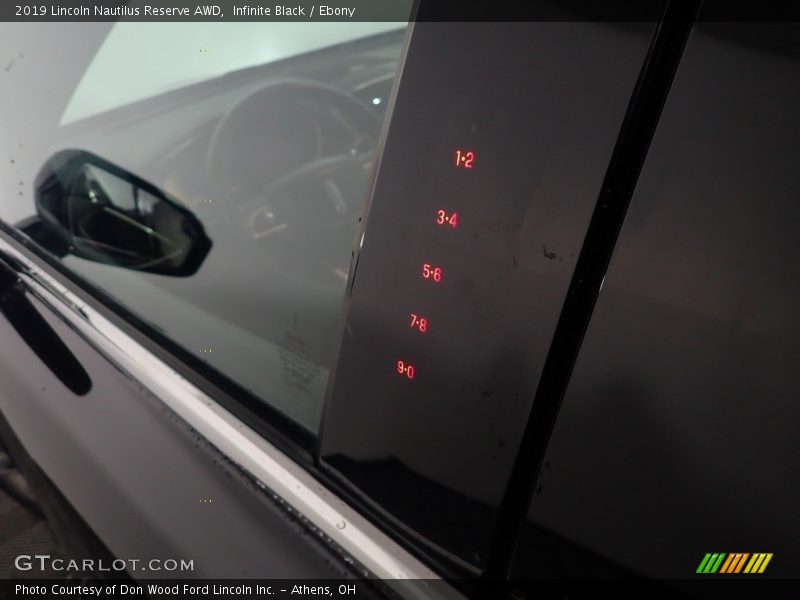 Infinite Black / Ebony 2019 Lincoln Nautilus Reserve AWD