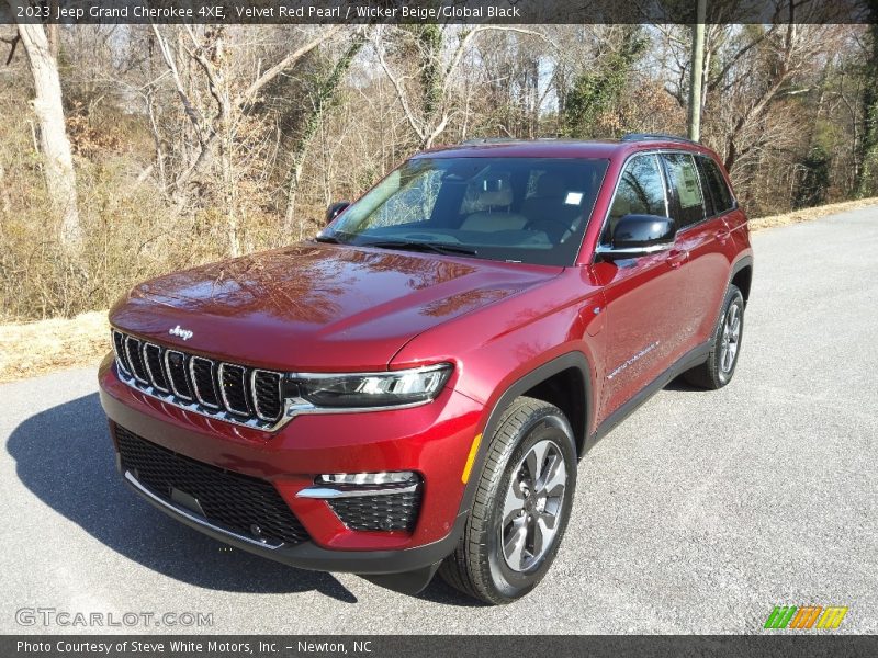  2023 Grand Cherokee 4XE Velvet Red Pearl