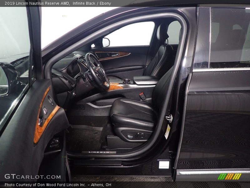 Infinite Black / Ebony 2019 Lincoln Nautilus Reserve AWD