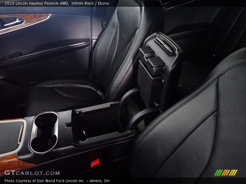 Infinite Black / Ebony 2019 Lincoln Nautilus Reserve AWD