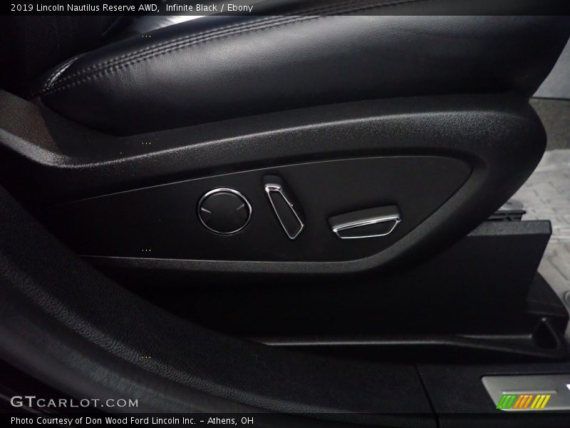 Infinite Black / Ebony 2019 Lincoln Nautilus Reserve AWD