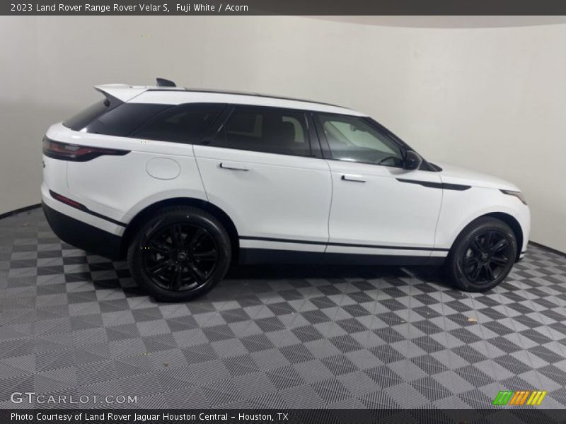 Fuji White / Acorn 2023 Land Rover Range Rover Velar S