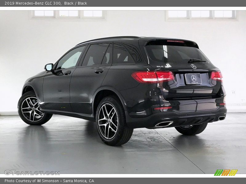 Black / Black 2019 Mercedes-Benz GLC 300