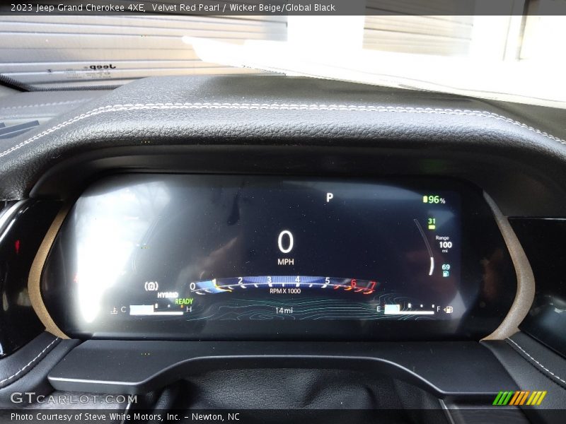  2023 Grand Cherokee 4XE 4XE Gauges