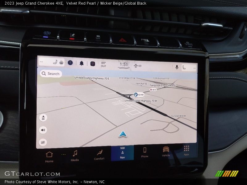 Navigation of 2023 Grand Cherokee 4XE