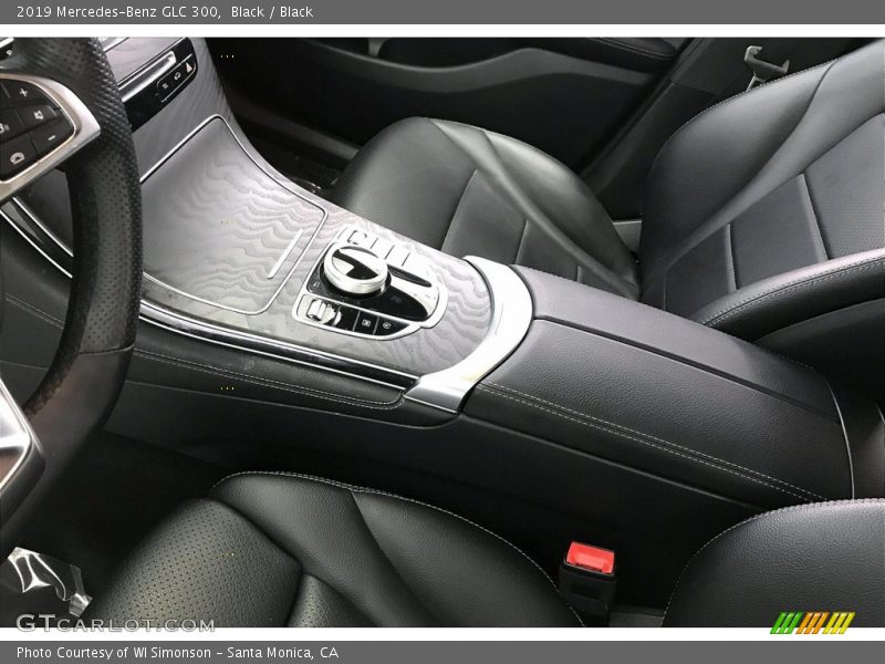 Black / Black 2019 Mercedes-Benz GLC 300