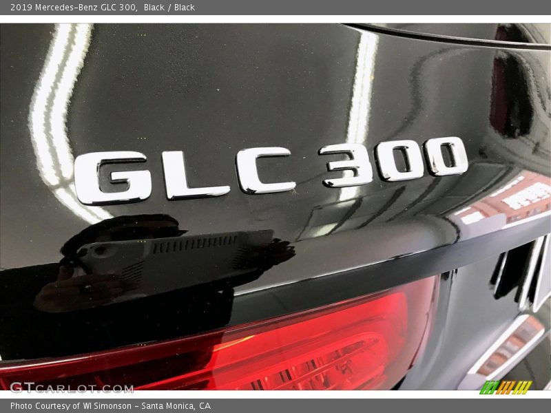 Black / Black 2019 Mercedes-Benz GLC 300