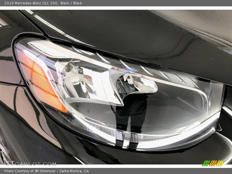 Black / Black 2019 Mercedes-Benz GLC 300