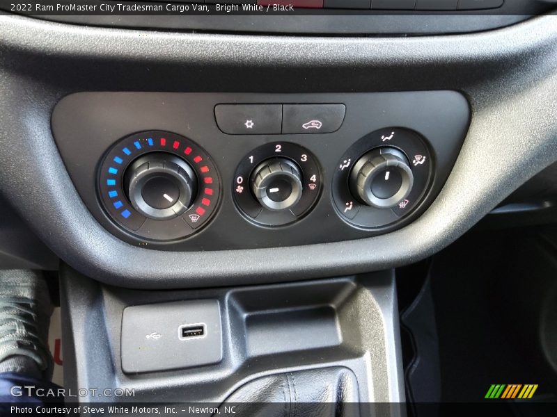 Controls of 2022 ProMaster City Tradesman Cargo Van