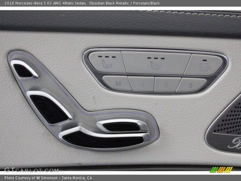 Obsidian Black Metallic / Porcelain/Black 2016 Mercedes-Benz S 63 AMG 4Matic Sedan