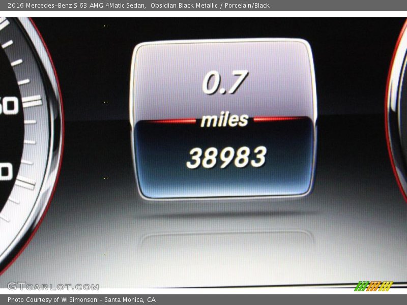 Obsidian Black Metallic / Porcelain/Black 2016 Mercedes-Benz S 63 AMG 4Matic Sedan