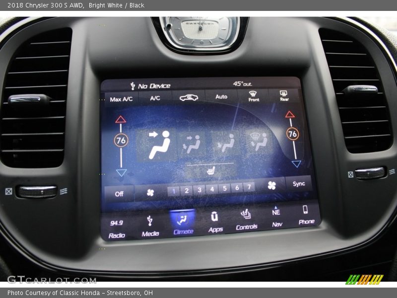 Bright White / Black 2018 Chrysler 300 S AWD