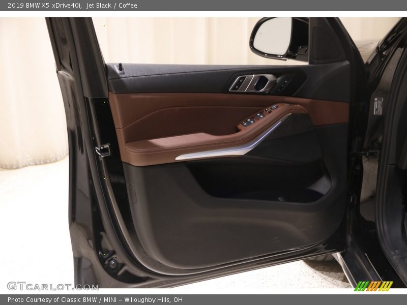 Jet Black / Coffee 2019 BMW X5 xDrive40i