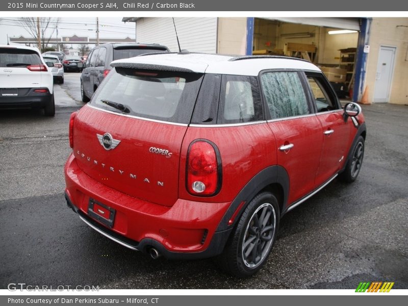 Chili Red / Carbon Black 2015 Mini Countryman Cooper S All4