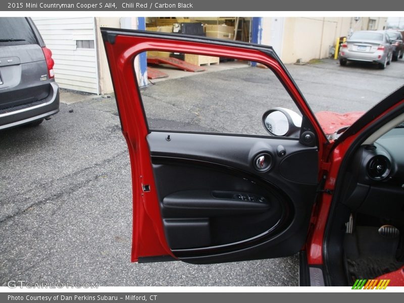 Chili Red / Carbon Black 2015 Mini Countryman Cooper S All4