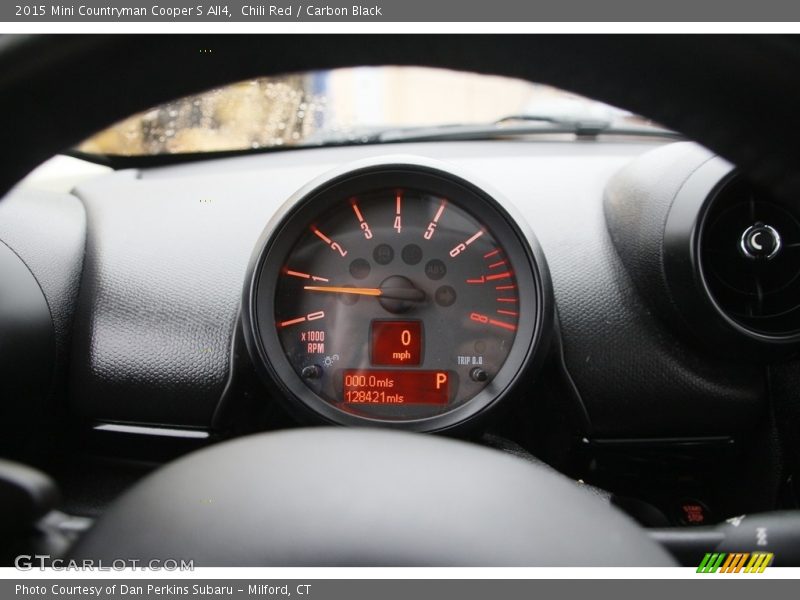 Chili Red / Carbon Black 2015 Mini Countryman Cooper S All4