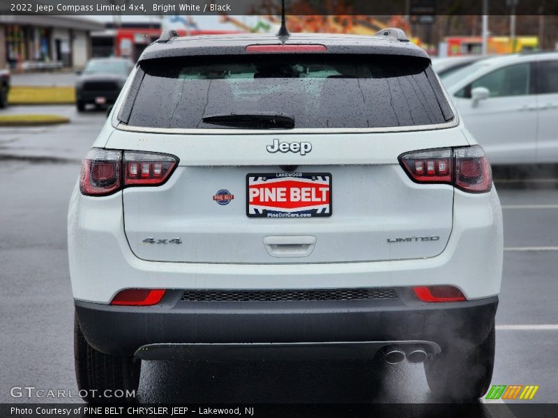 Bright White / Black 2022 Jeep Compass Limited 4x4