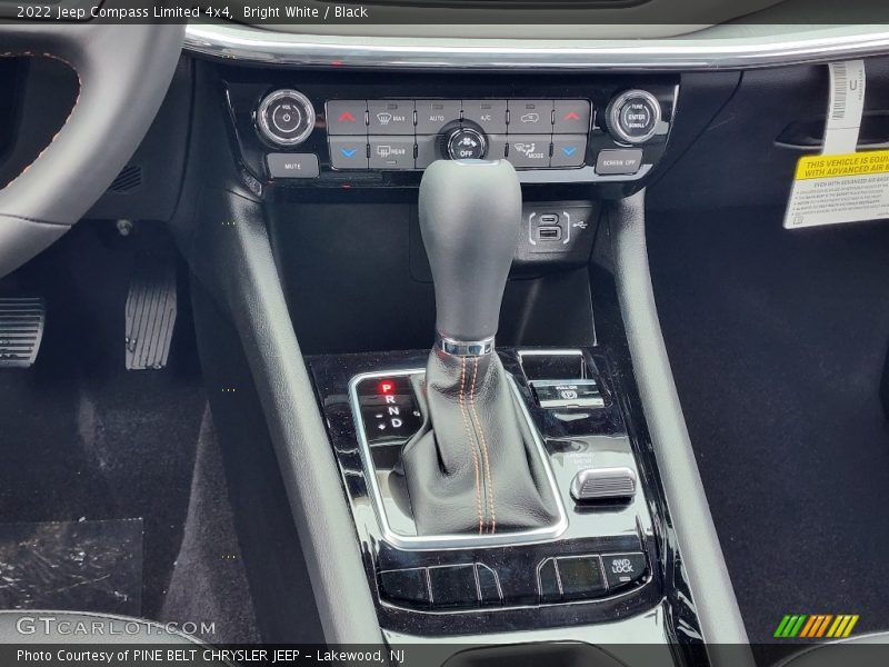  2022 Compass Limited 4x4 9 Speed Automatic Shifter