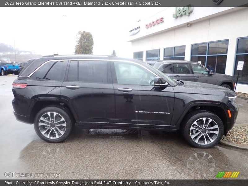 Diamond Black Crystal Pearl / Global Black 2023 Jeep Grand Cherokee Overland 4XE