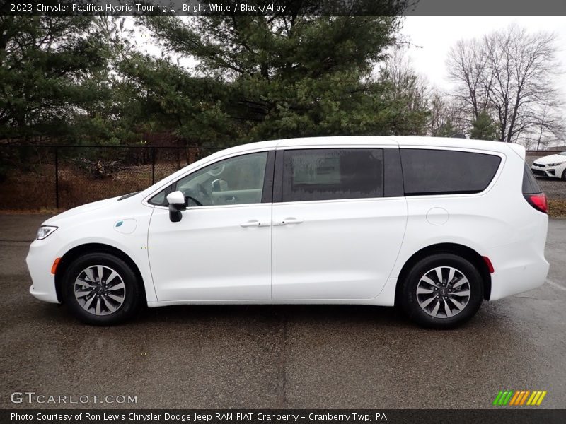  2023 Pacifica Hybrid Touring L Bright White