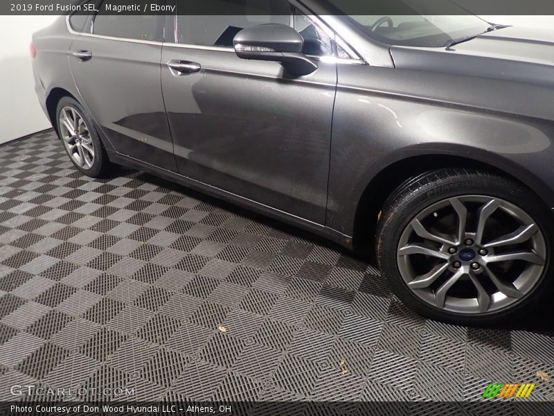 Magnetic / Ebony 2019 Ford Fusion SEL