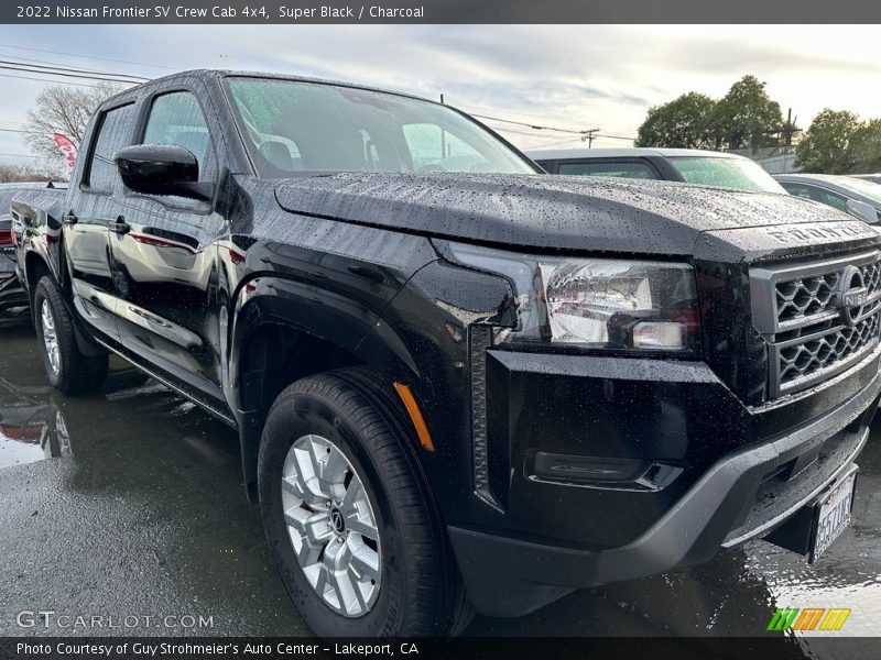 Super Black / Charcoal 2022 Nissan Frontier SV Crew Cab 4x4