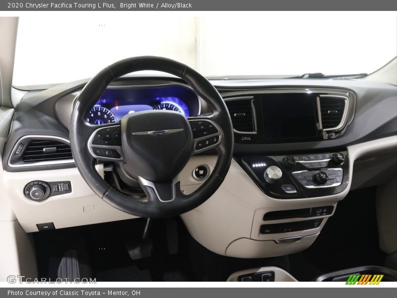 Bright White / Alloy/Black 2020 Chrysler Pacifica Touring L Plus