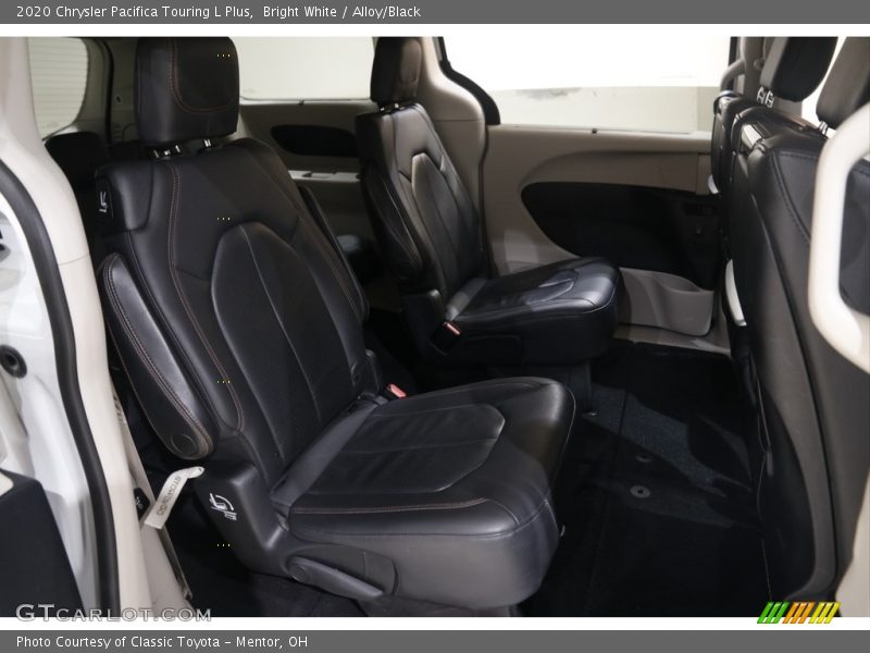 Bright White / Alloy/Black 2020 Chrysler Pacifica Touring L Plus