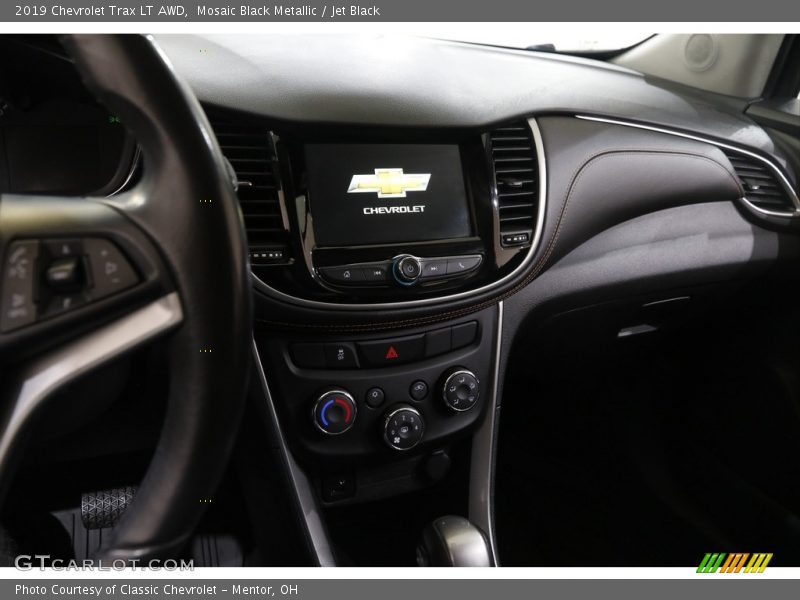 Mosaic Black Metallic / Jet Black 2019 Chevrolet Trax LT AWD
