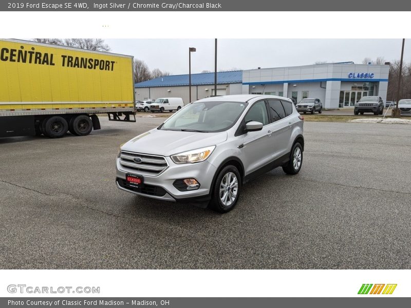 Ingot Silver / Chromite Gray/Charcoal Black 2019 Ford Escape SE 4WD