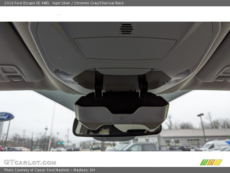 Ingot Silver / Chromite Gray/Charcoal Black 2019 Ford Escape SE 4WD