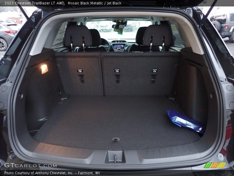  2023 TrailBlazer LT AWD Trunk