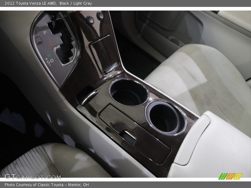 Black / Light Gray 2012 Toyota Venza LE AWD