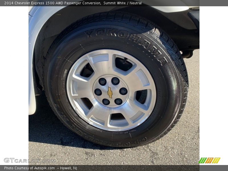  2014 Express 1500 AWD Passenger Conversion Wheel