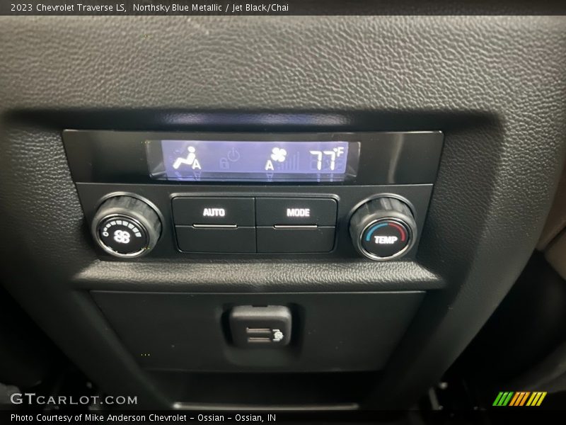 Northsky Blue Metallic / Jet Black/Chai 2023 Chevrolet Traverse LS
