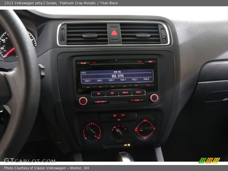 Platinum Gray Metallic / Titan Black 2013 Volkswagen Jetta S Sedan